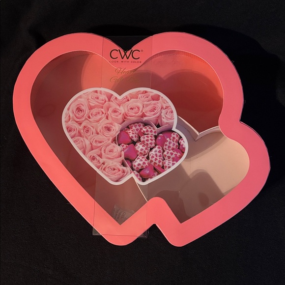 Heart Shaped Gift Box with Clear Top View - Picture 5 of 8